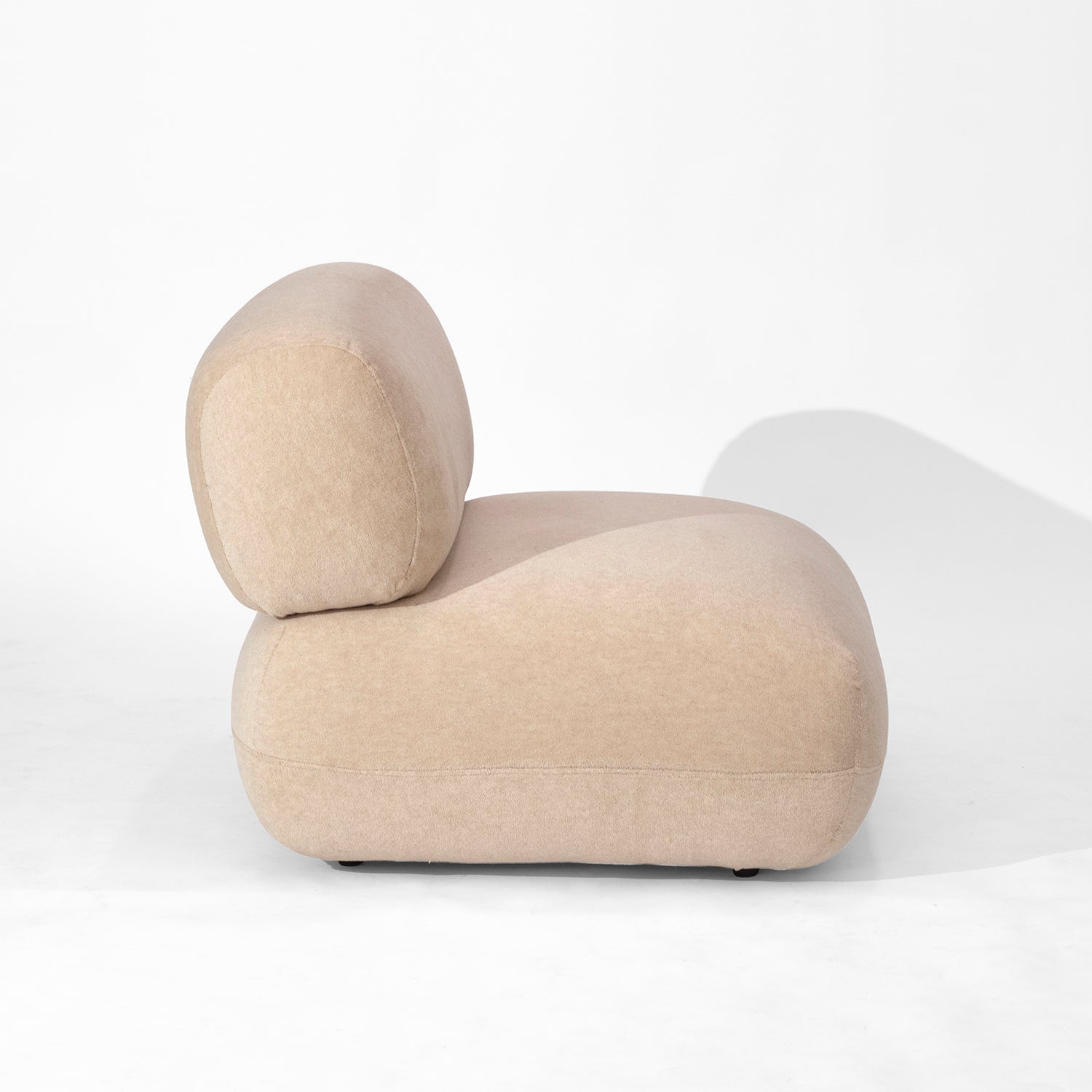 Cream Armchair x Ramaprocks